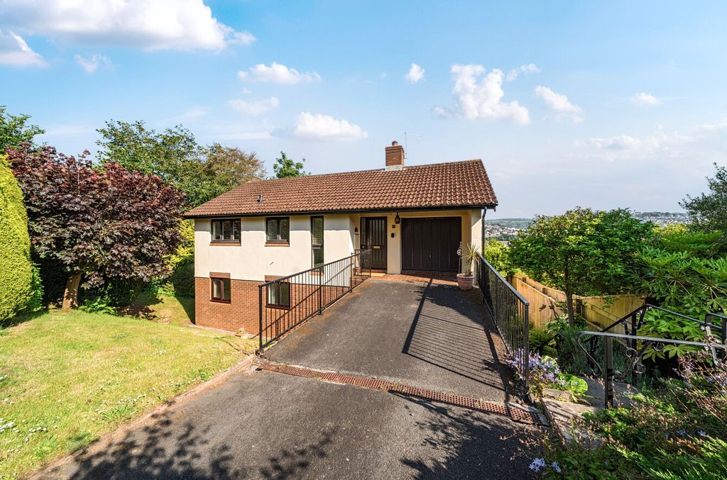 Property photo 1 of 21 1465036-1-6A1566F...
