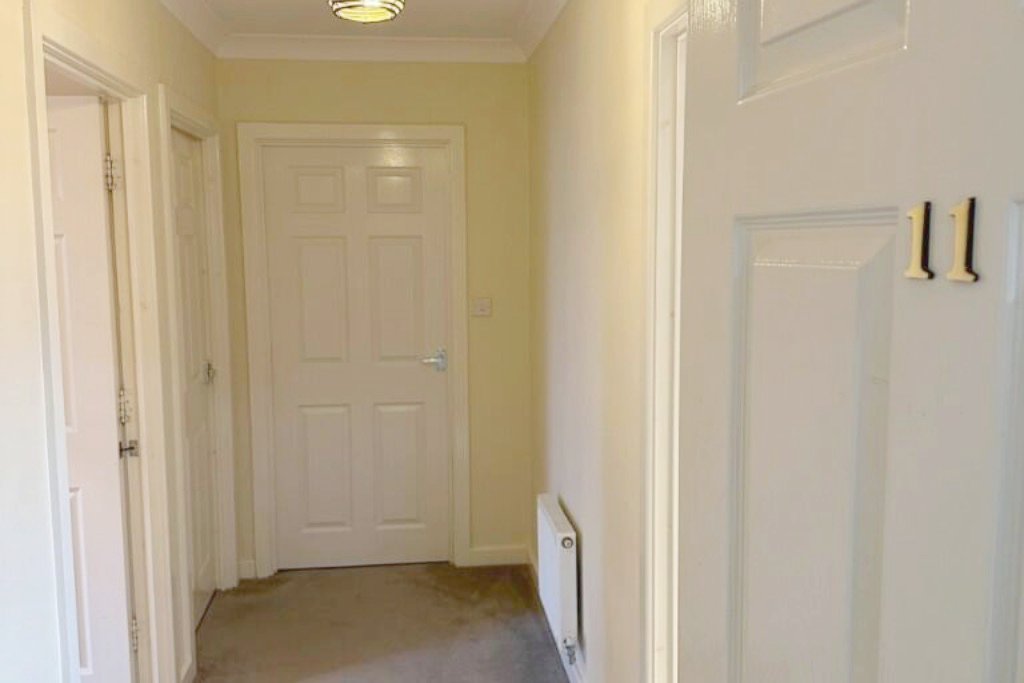 Property photo 2 of 11