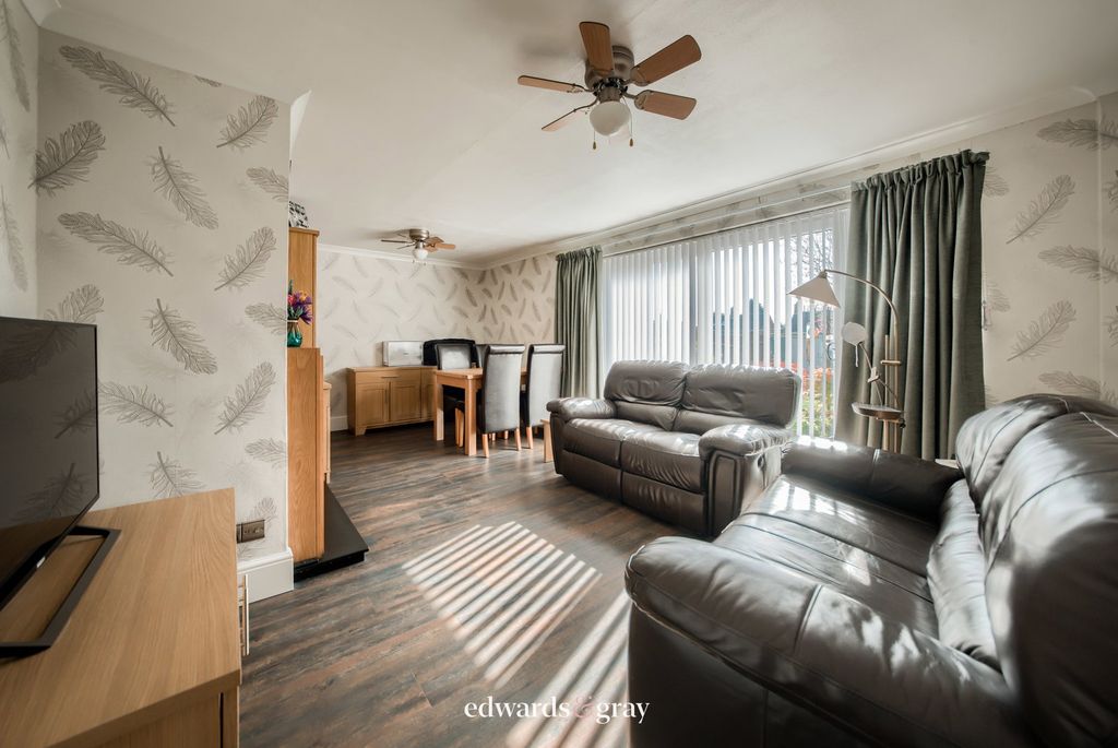 Property photo 2 of 24