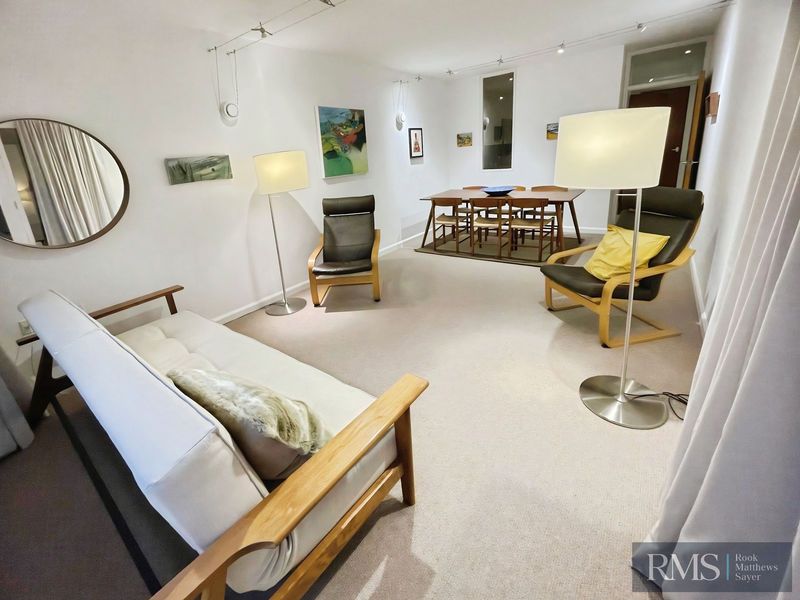 Property photo 3 of 12 Photo 9