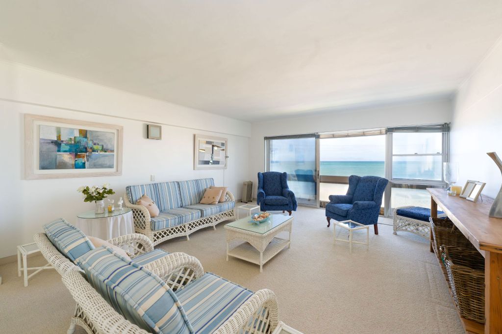 Property photo 1 of 26 Sw1727927