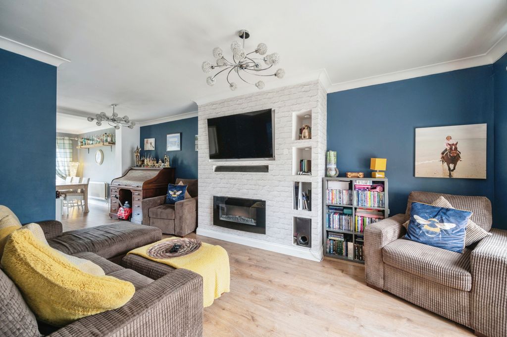 Property photo 1 of 16 Photography