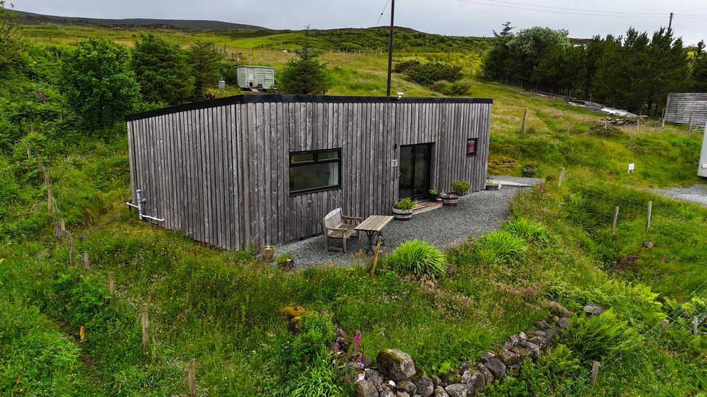 Property photo 2 of 45