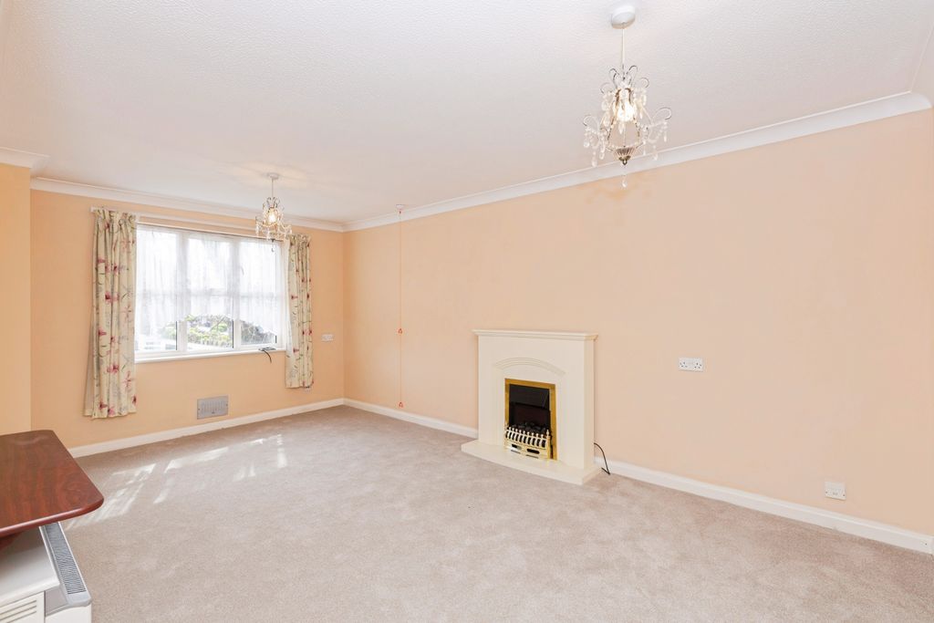 Property photo 3 of 9