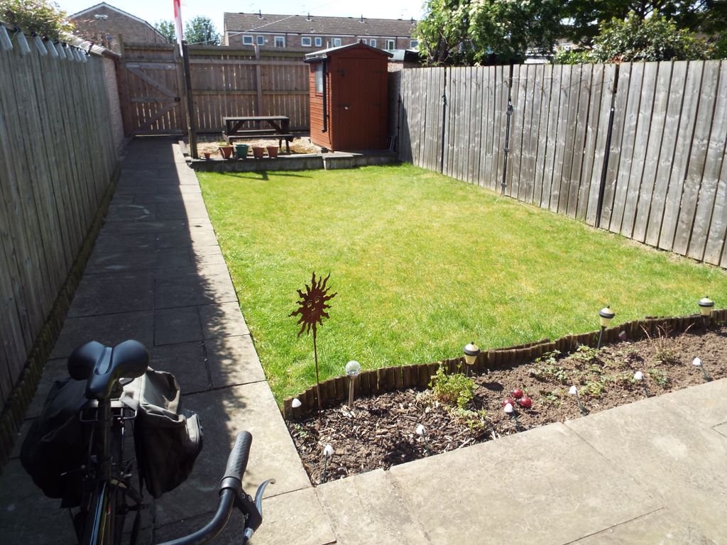 Property photo 2 of 12