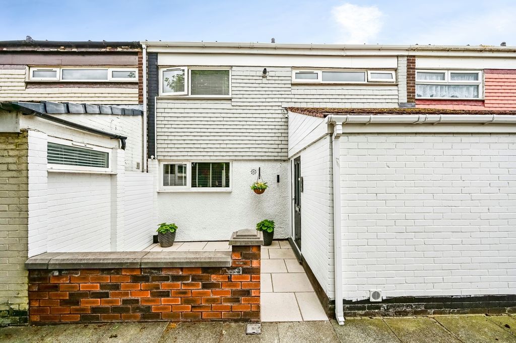Property photo 1 of 17 Pbox-Img.Jpg