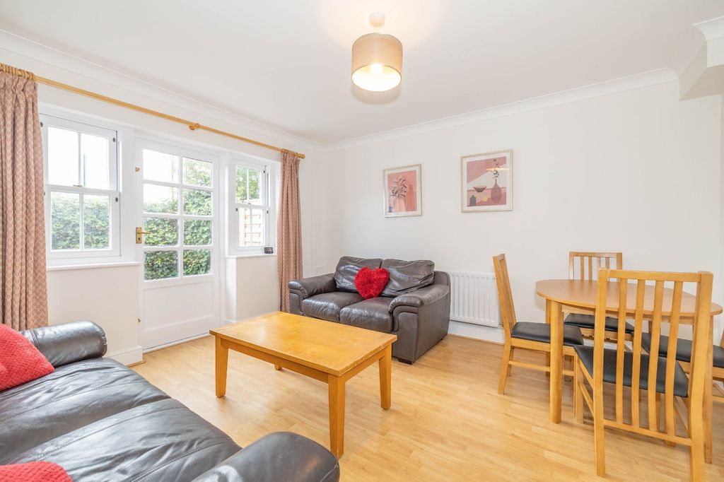 Property photo 2 of 15 Picture 2