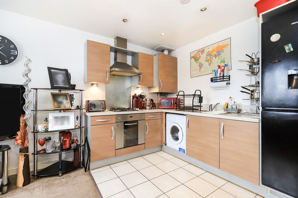 Property photo 2 of 14
