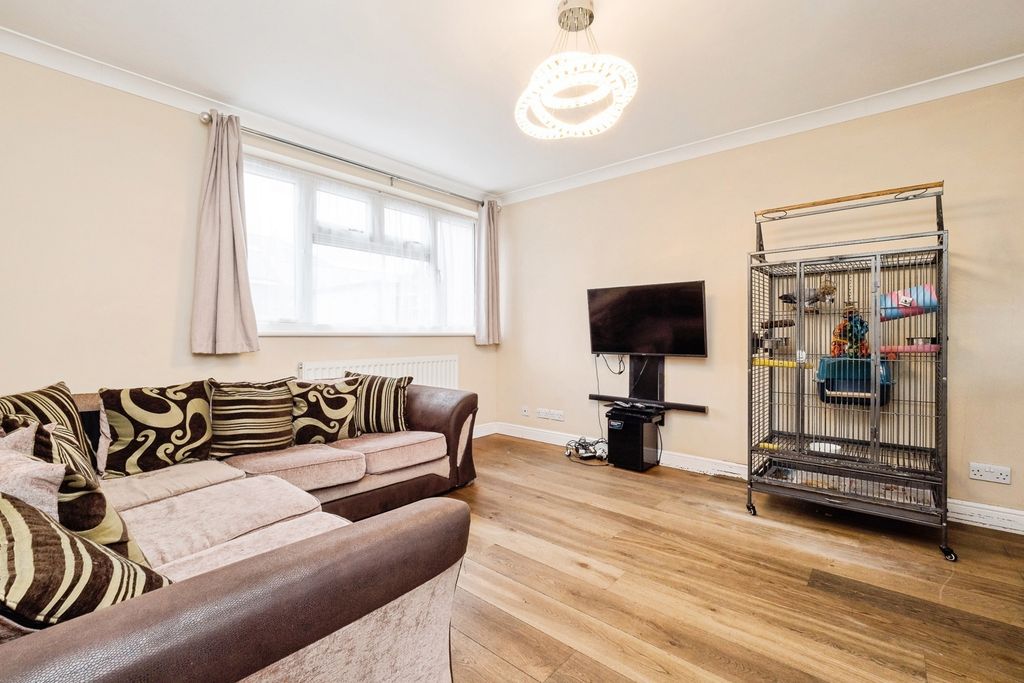 Property photo 2 of 17 Living Area