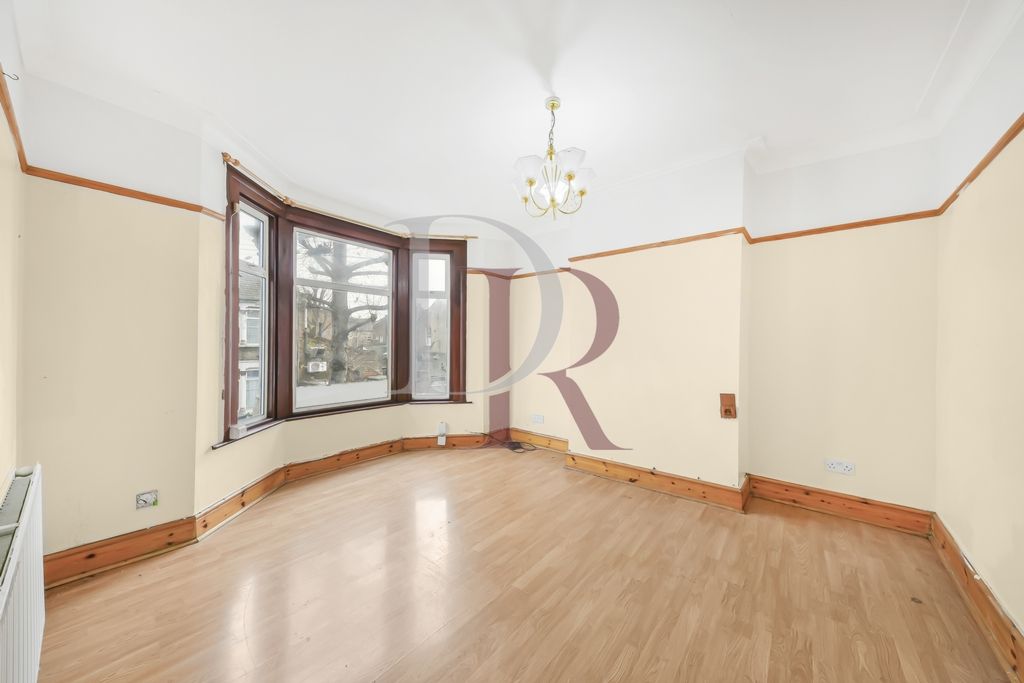 Property photo 2 of 13 Photo 9