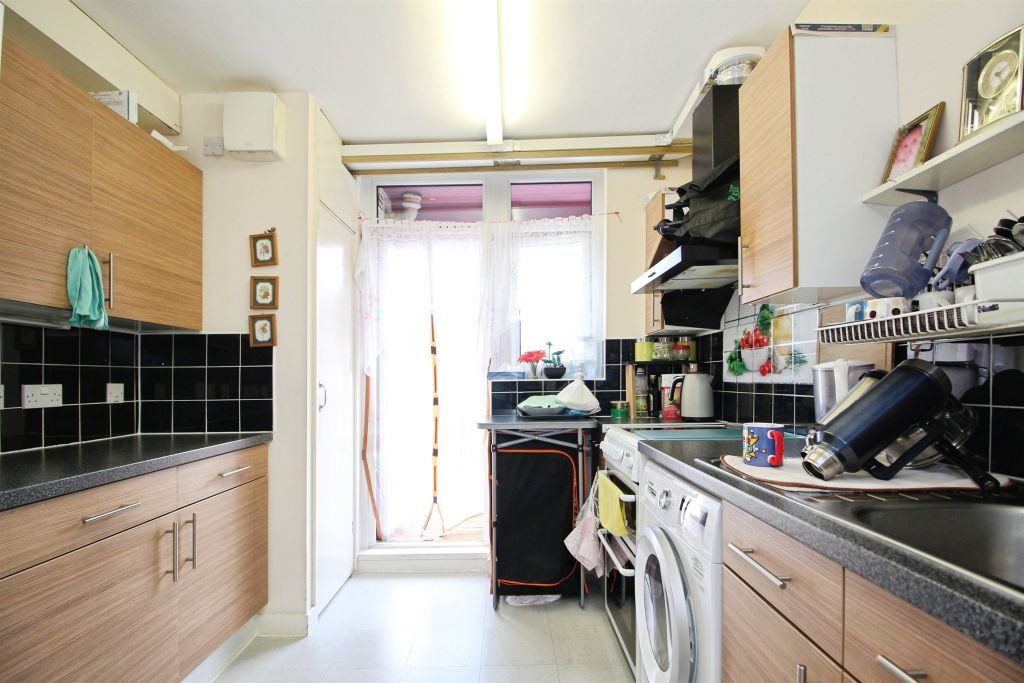 Property photo 3 of 11