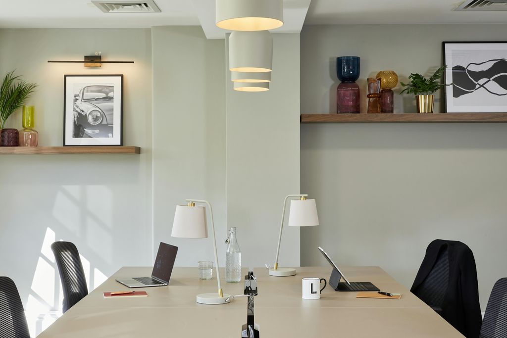 Property photo 1 of 20 Cavendish Square 22.Jpg