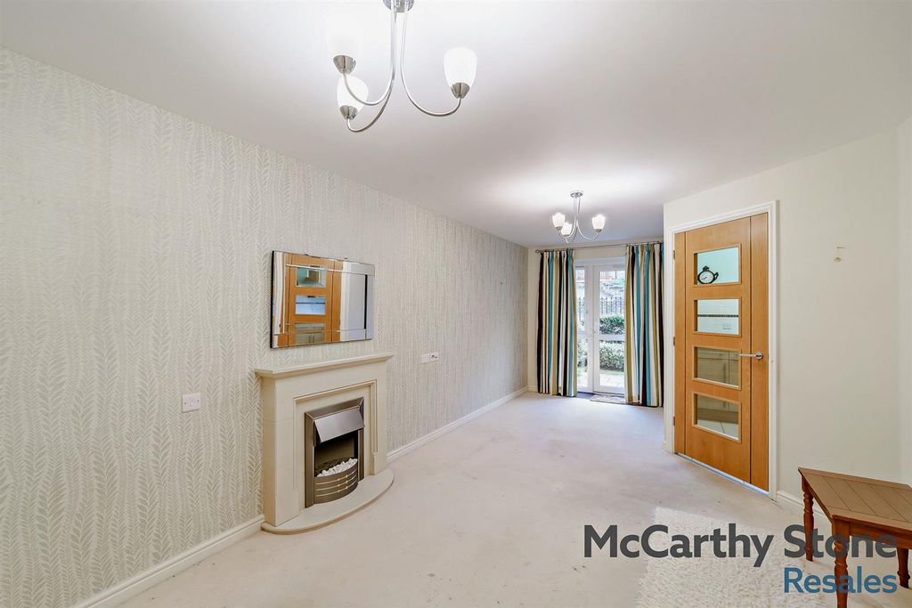 Property photo 3 of 13 Living Room