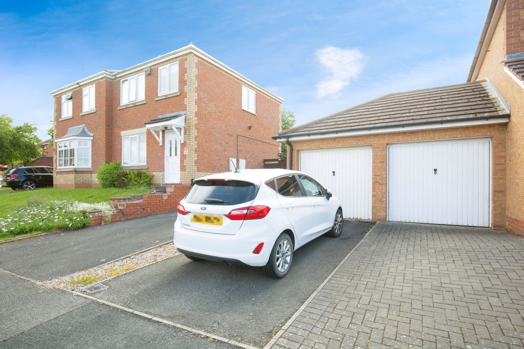Property photo 3 of 12 0B9Aacb2-Mw-5939