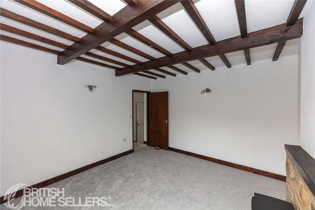 Property photo 3 of 17 Picture No. 25