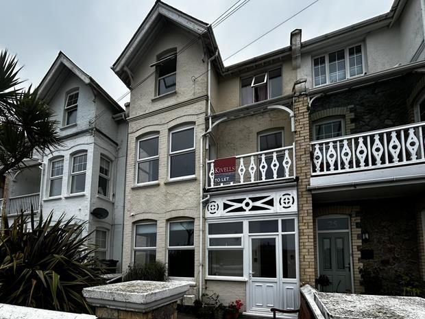 Property photo 1 of 7 Front View