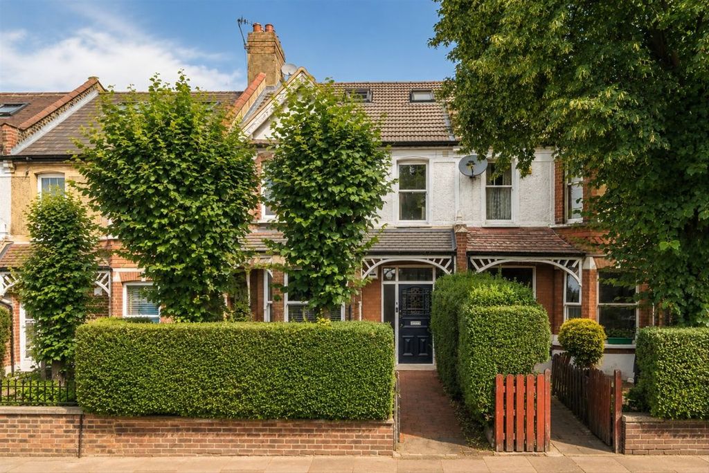 Property photo 1 of 7