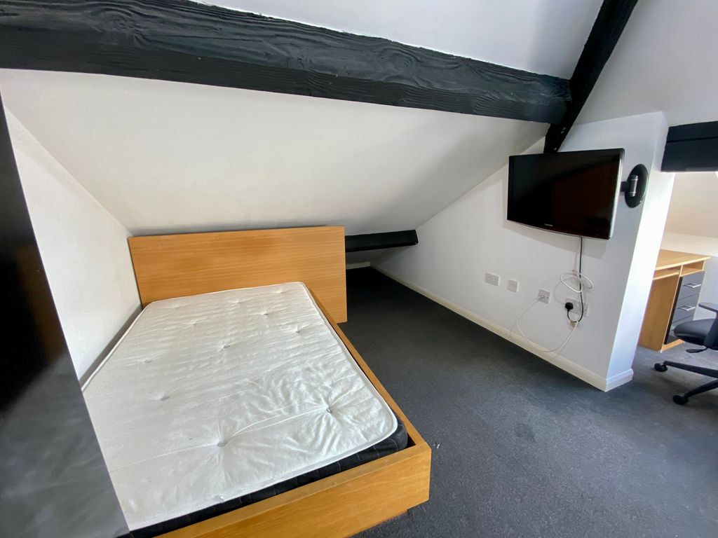 Property photo 3 of 4