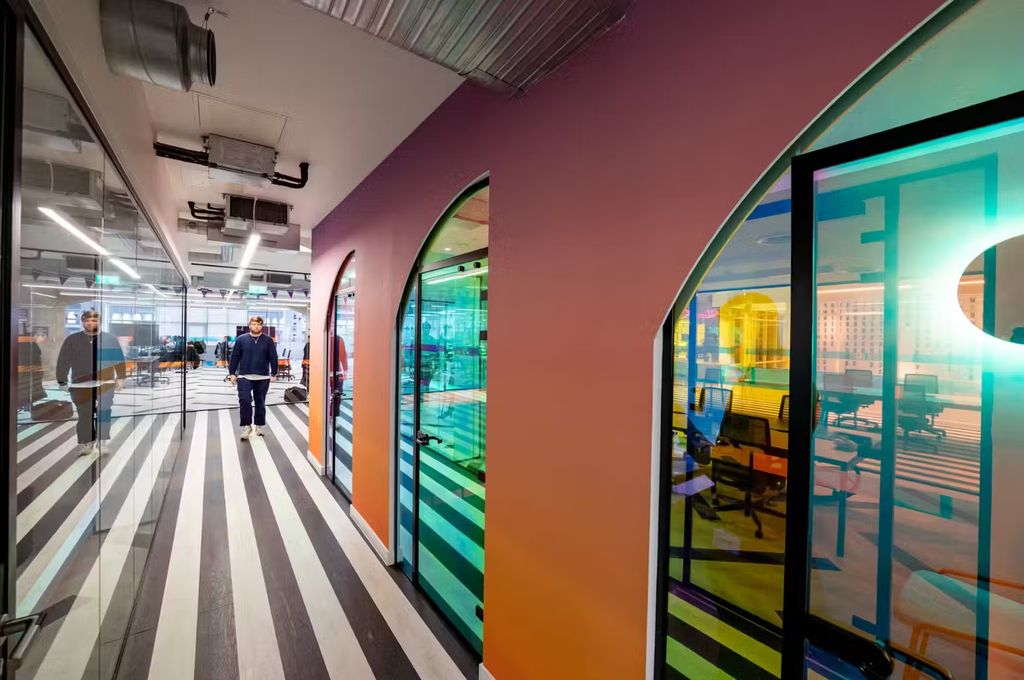 Property photo 3 of 20 Office