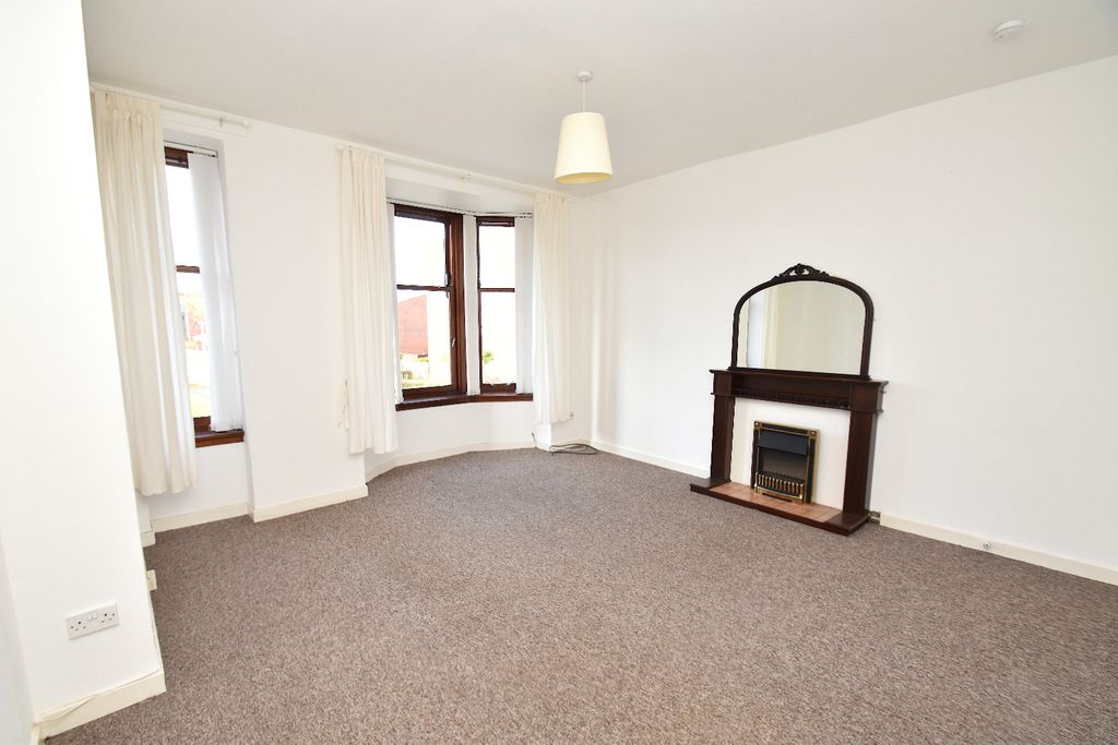 Property photo 2 of 13 5089211