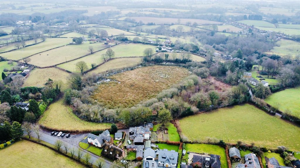 Property photo 1 of 6 Aerial Aspect