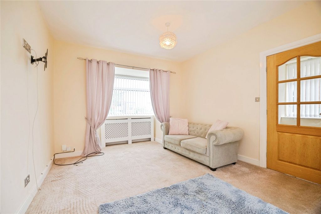 Property photo 3 of 12 Picture No. 33