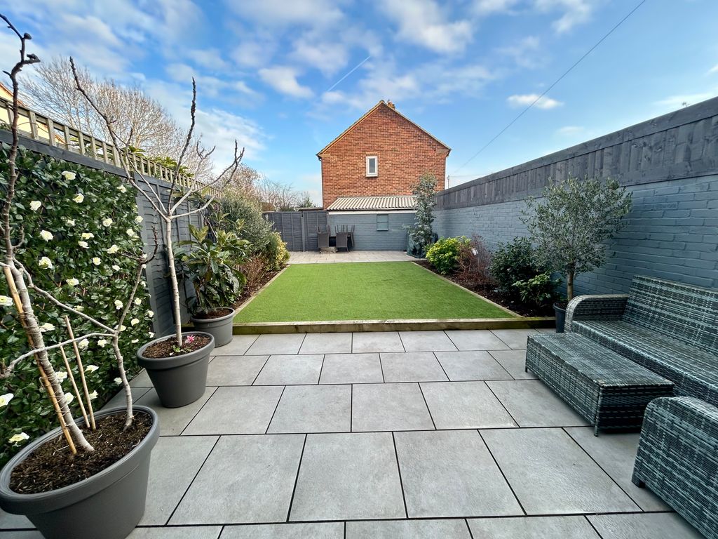 Property photo 3 of 13