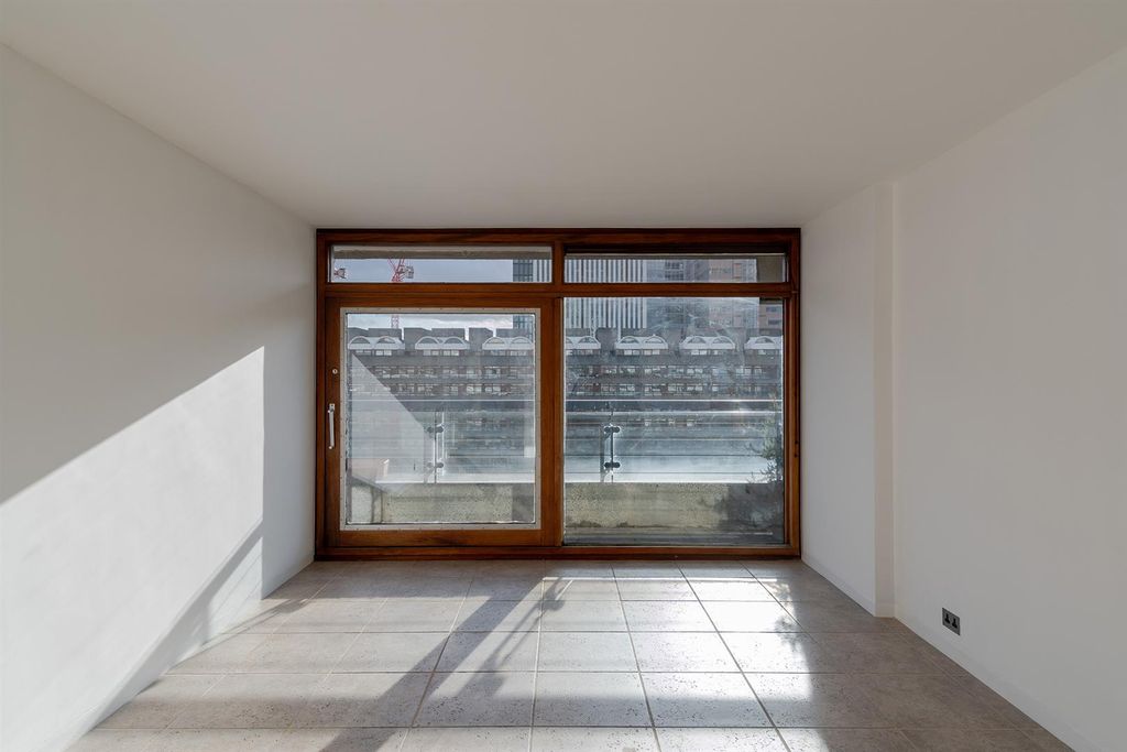 Property photo 2 of 12 27 Speed House - Npp08862.Jpg