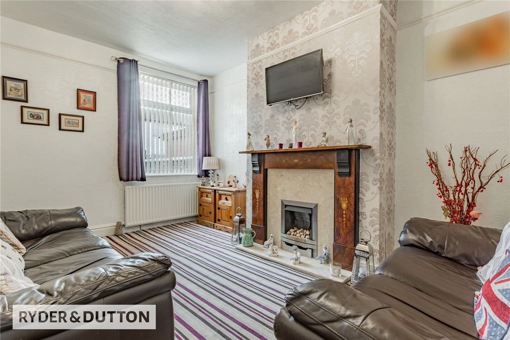 Property photo 2 of 24 Picture No. 15