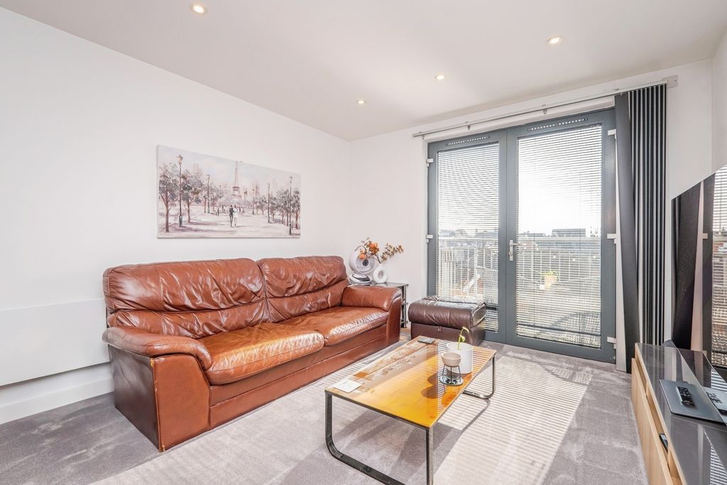 Property photo 2 of 16 Photo