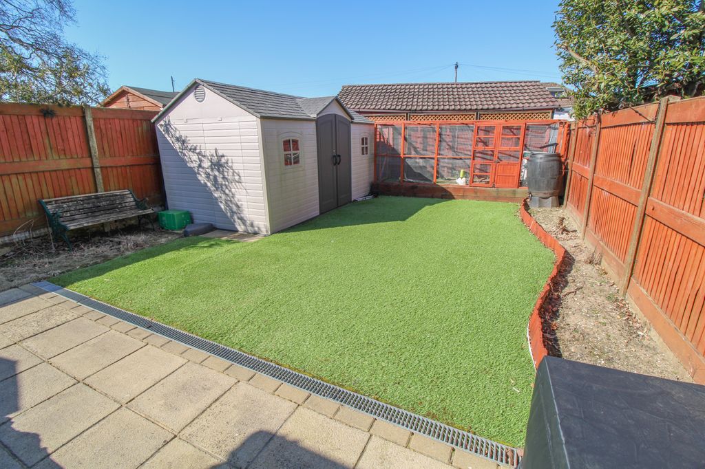 Property photo 3 of 13