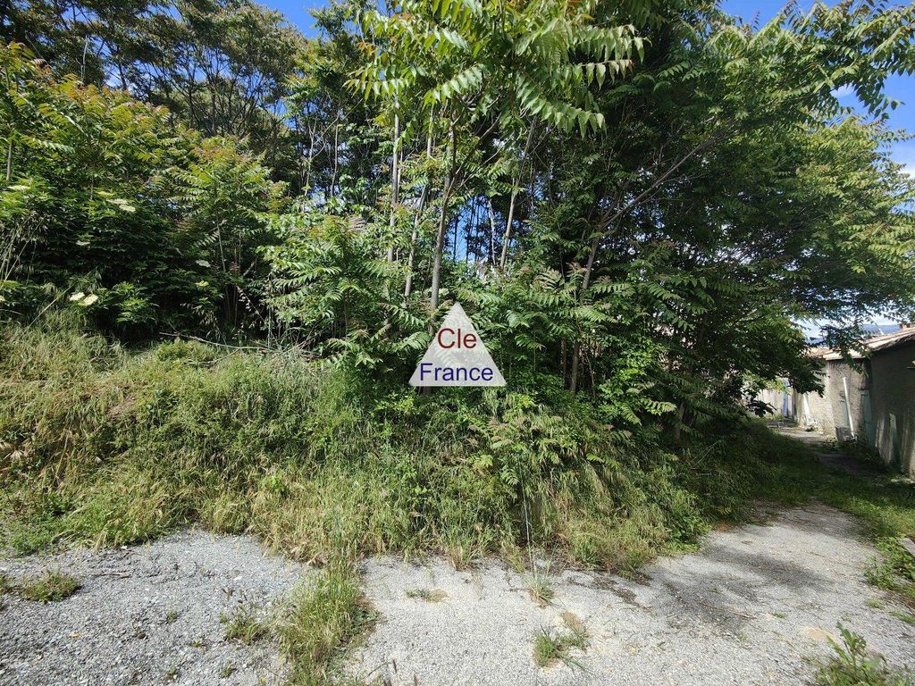 Property photo 3 of 6