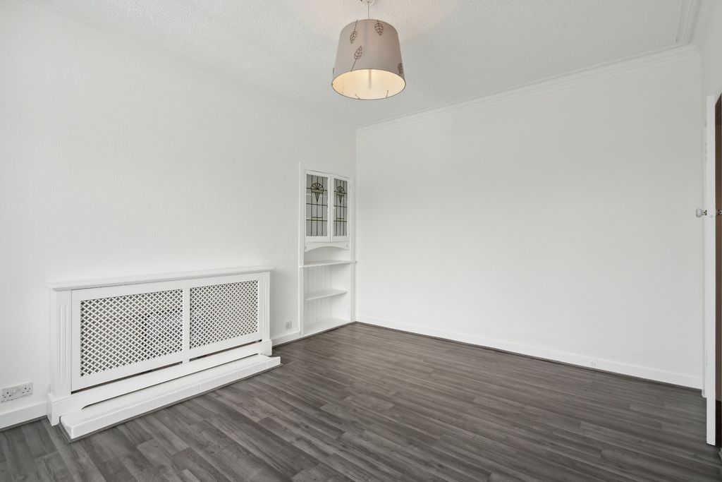 Property photo 3 of 25