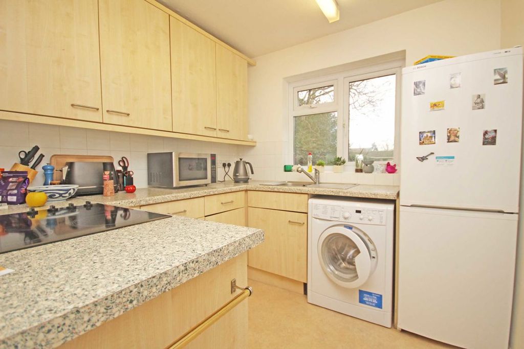 Property photo 3 of 4
