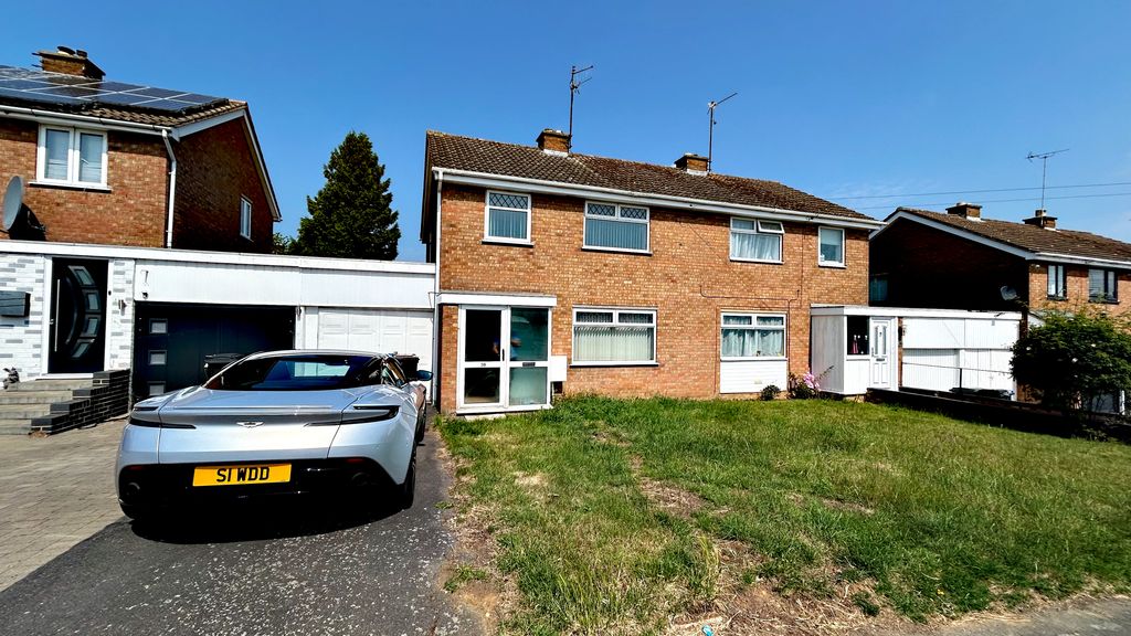 Property photo 1 of 12