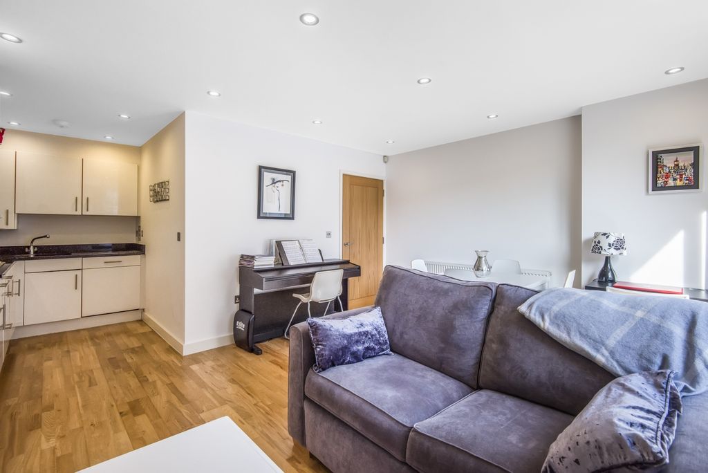 Property photo 2 of 9 448651 (3)
