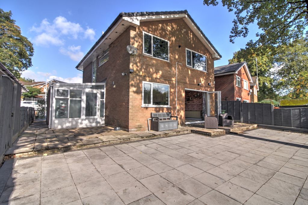 Property photo 1 of 29 31