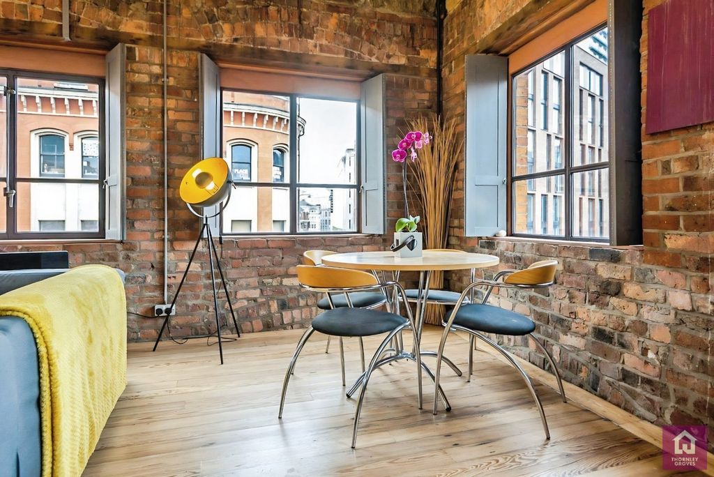 Property photo 2 of 12 Picture No. 48