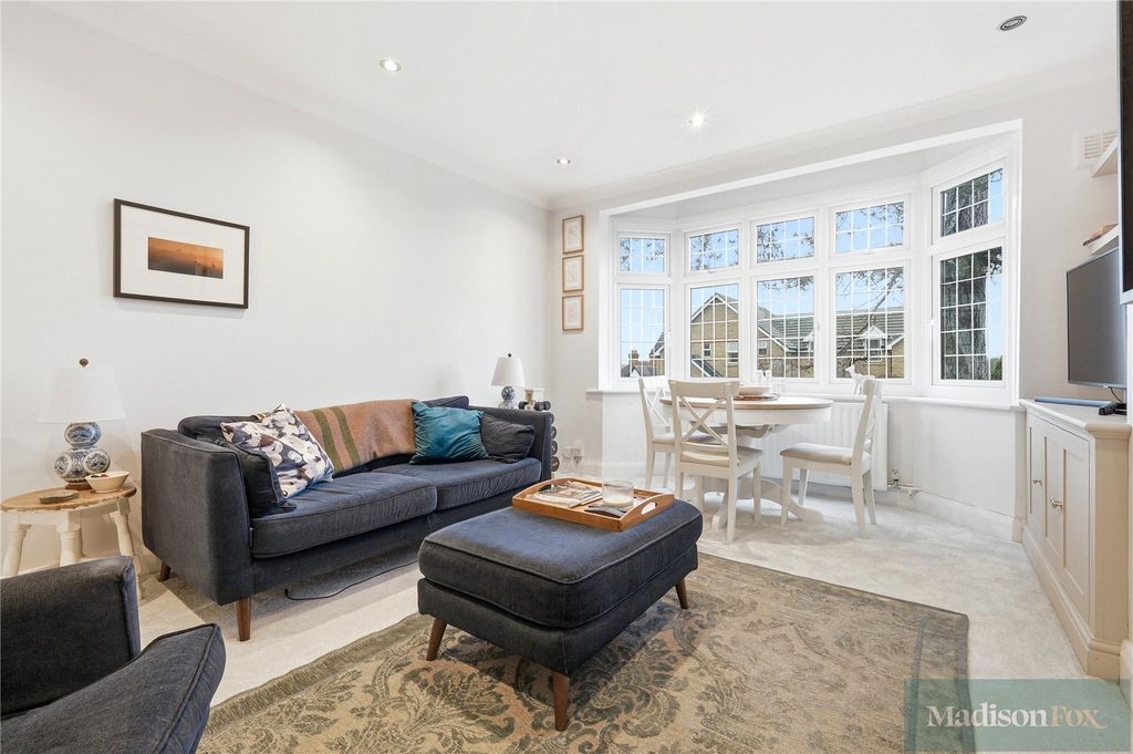 Property photo 3 of 16 Picture No. 08