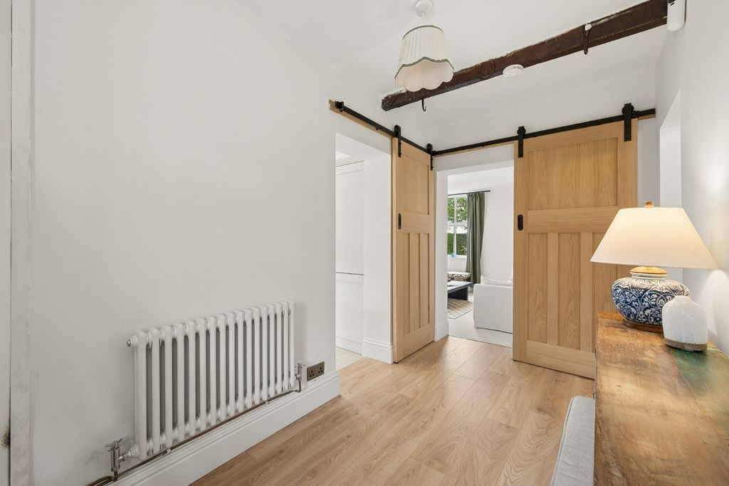 Property photo 3 of 37 5394664