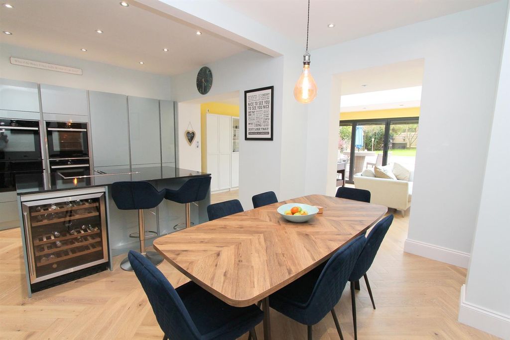 Property photo 2 of 19 Kit B.Jpg