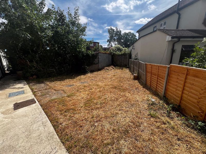 Property photo 3 of 11 Photo 13