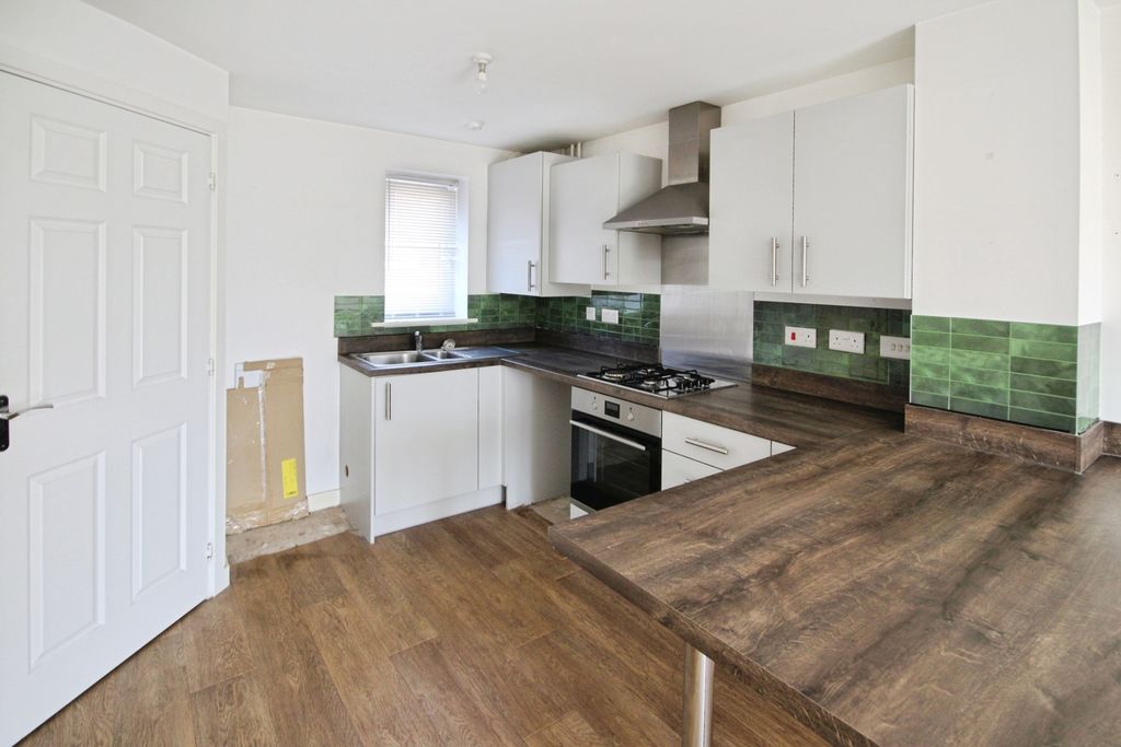 Property photo 3 of 16 Pbox-Img.Jpg