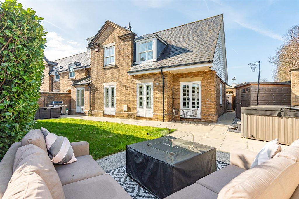 Property photo 1 of 33 External-4.Jpg