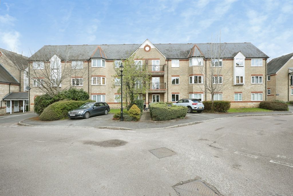 Property photo 3 of 17