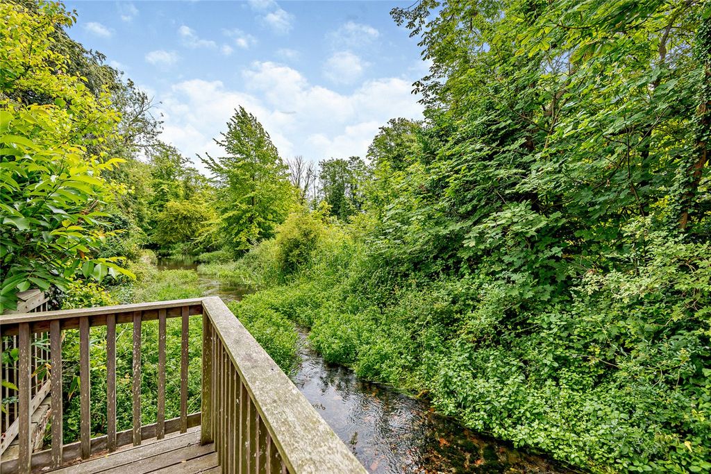 Property photo 2 of 24 Picture No. 03