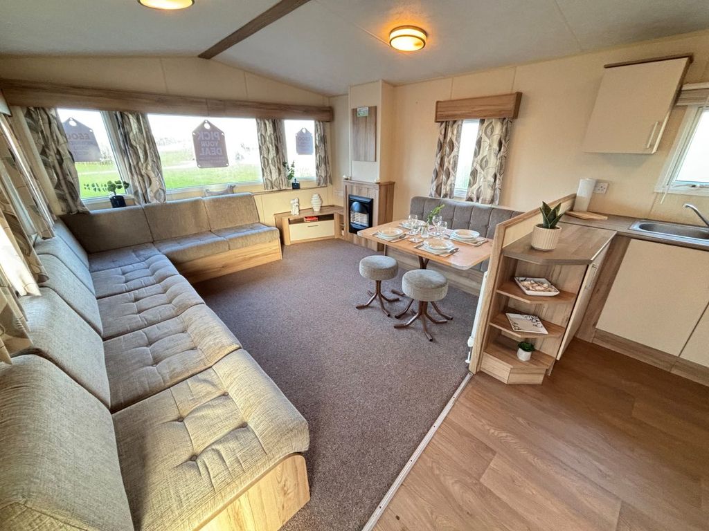 Property photo 1 of 14 Abi Summerbreeze 2014 Car0019865 127826688.Jpeg