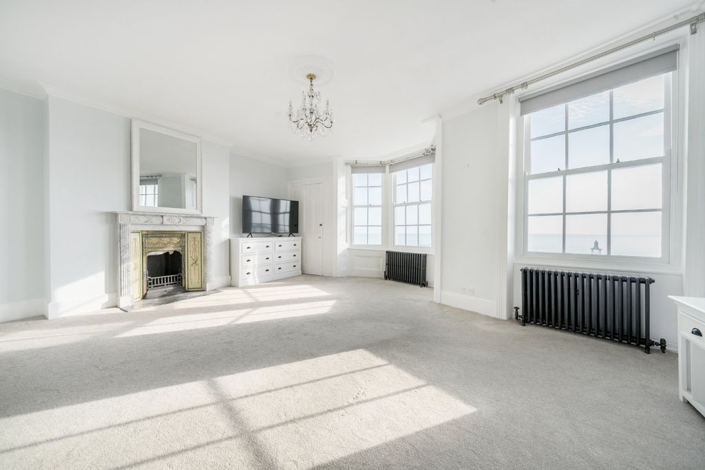 Additional image 15 of 7 bed terraced house for saleRoyal Crescent, Brighton, East Sussex BN2