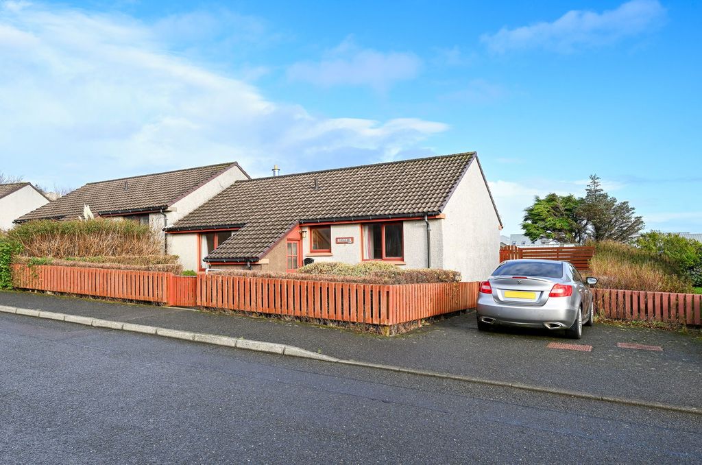 Property photo 1 of 36