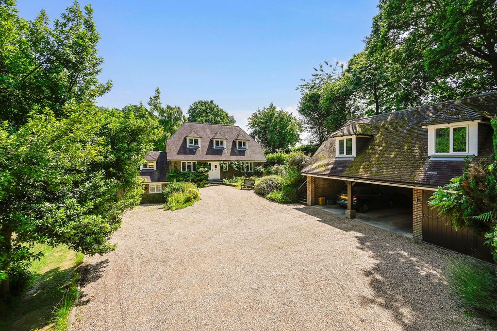 Property photo 1 of 33